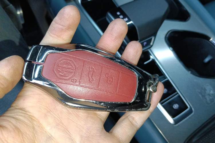 Used MG 7 2023 2.0T Automatic Hunter Luxury Edition Vehicle Key