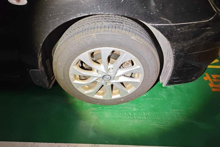 Used Nissan Sylphy 2021 Classic 1.6XL CVT Luxury Edition Right Front Wheel Hub