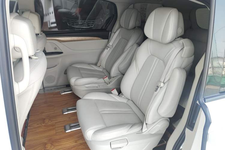 Used Buick GL8 2018 ES 28T Comfort Model China VI Standard
