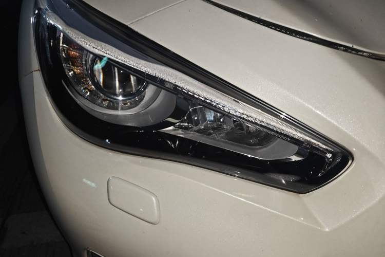 Used Infiniti Q50L 2016 2.0T Enjoyment Edition Right Front Headlight