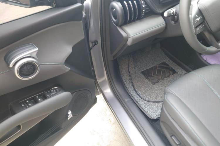 Used BYD Yuan PLUS 2025 Intelligent Driving Version 430 KM – Leading Edition Driver Seat