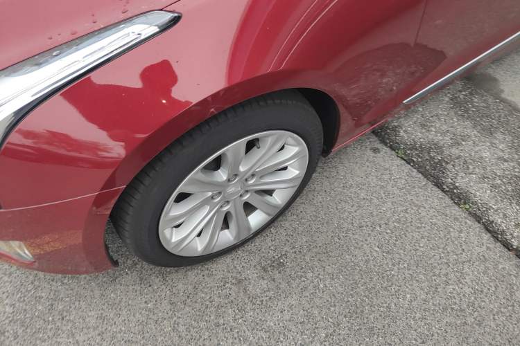 Used Cadillac ATS-L 2017 28T Tech Edition Left Front Wheel Hub