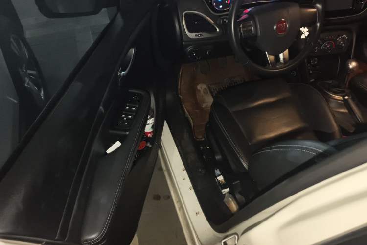 Used Fiat Ottimo 2014 1.4T Manual Comfort Edition Driver Seat