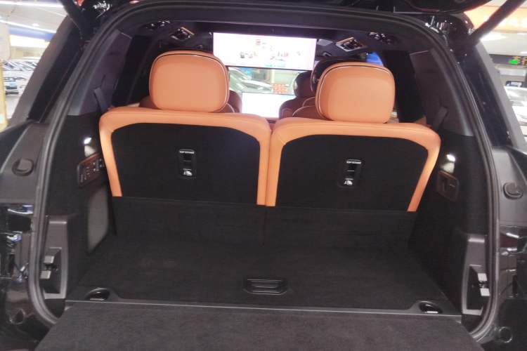 Used Lynk & Co 900 2025 1.5T Ultra