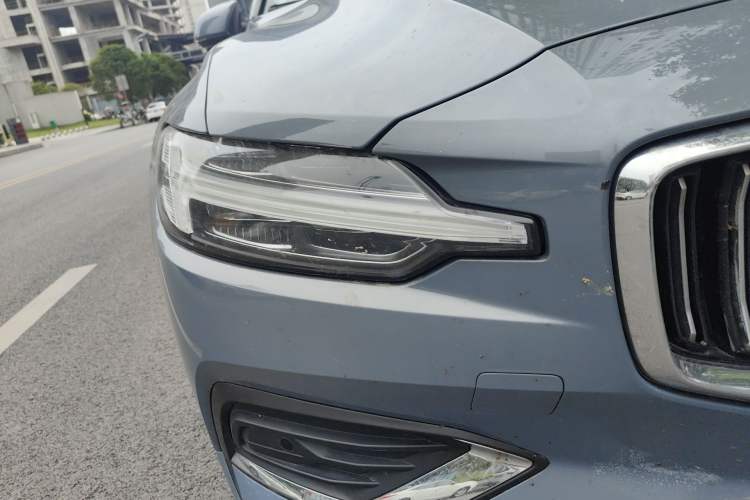 Used Volvo S60 2022 B4 Zhiyi Luxury Edition
