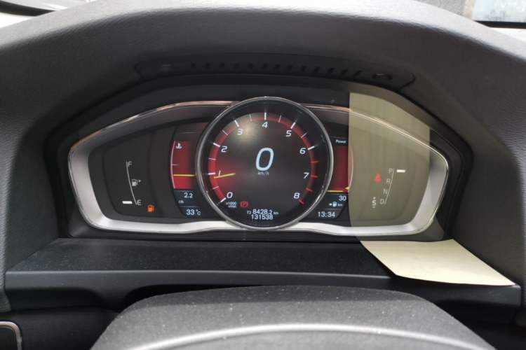 Used Volvo V60 2014 T5 Zhiya Edition
