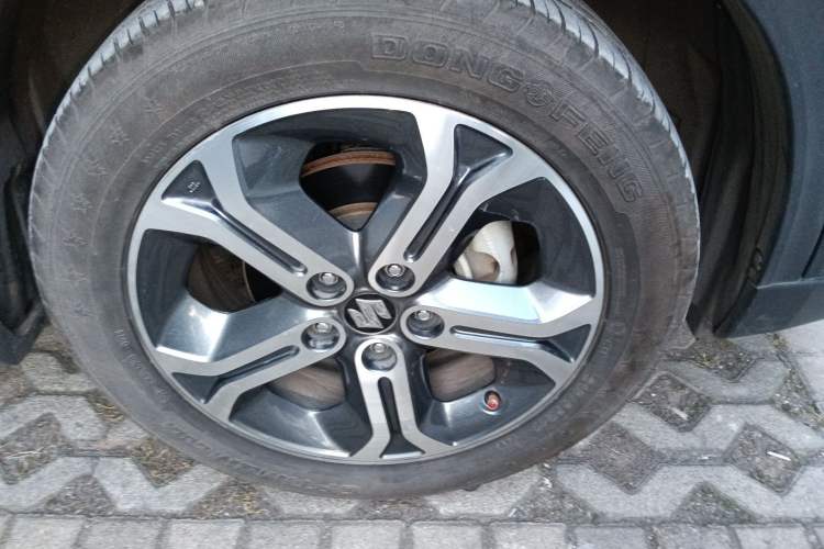 Used Suzuki Vitara 2016 1.4T Automatic 4x4 Flagship Model Right Front Wheel Hub