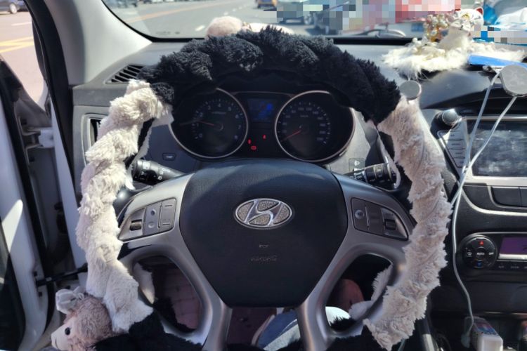 Used Hyundai ix35 2015 2.0L Automatic 2WD Smart Version China V Standard Instrument Cluster