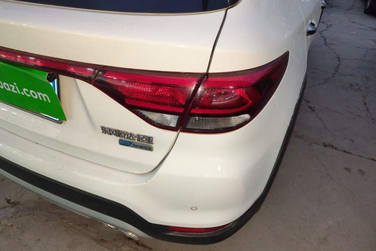 Used Kia KX Cross 2018 1.6L Automatic Dynamic Sunroof Version