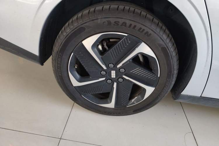 Used Geely Galaxy L6 2025 EM-i 140km Starship Edition
