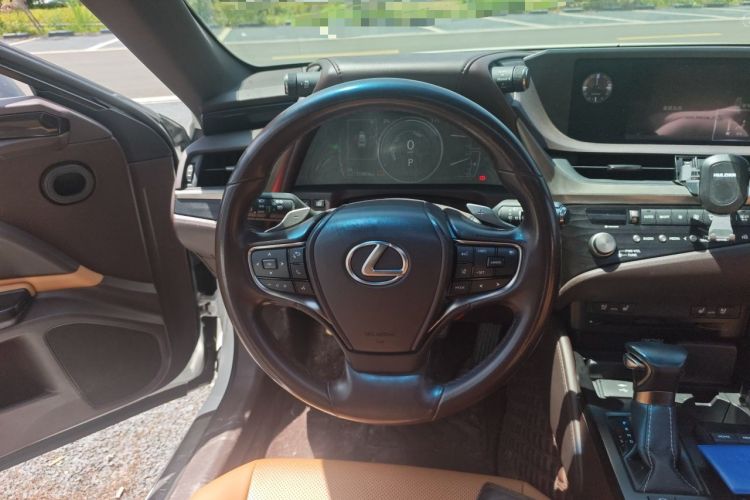 Used Lexus ES 2020 300h Smart Hybrid Special Limited Edition
