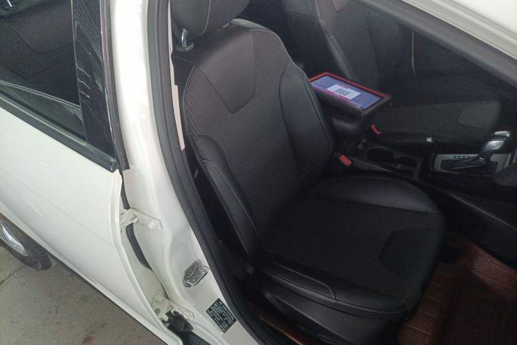 Used Ford Focus 2012 Hatchback 1.6L Automatic Fashion Edition
