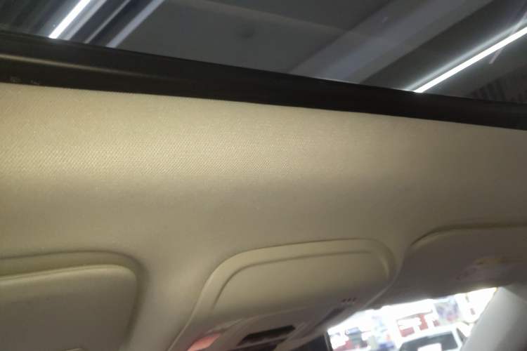 Used Buick Envision 2022 Encore Plus 552T Five-Seat Luxury Model
