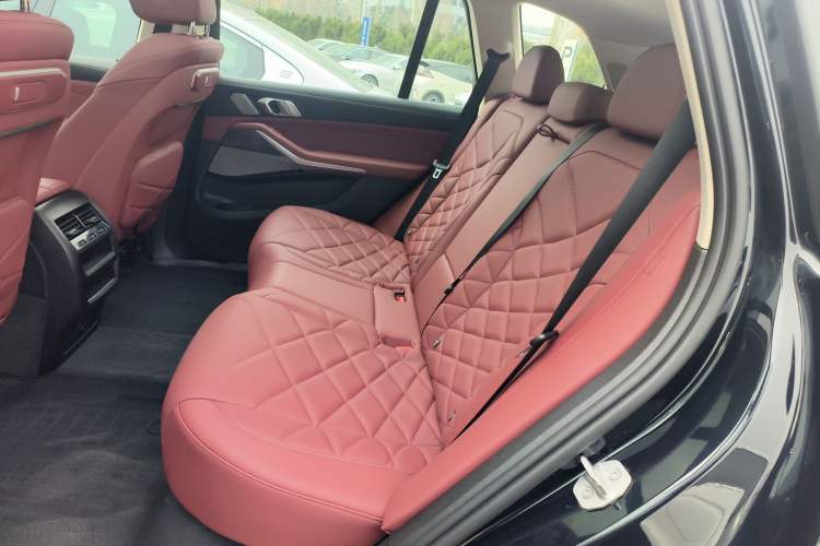 Used BMW X5 2023 xDrive 30Li Luxury M Sport Night Edition Package
