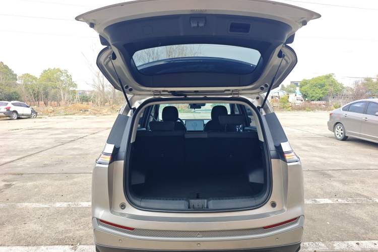 Used AION Y 2023 Plus 510 Enjoy Edition