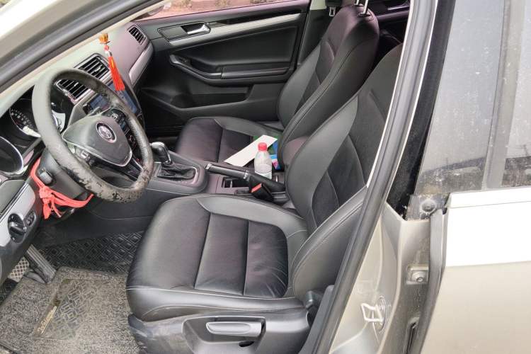 Used Volkswagen Sagitar 2018 280TSI DSG Comfort Model Left Front Seat