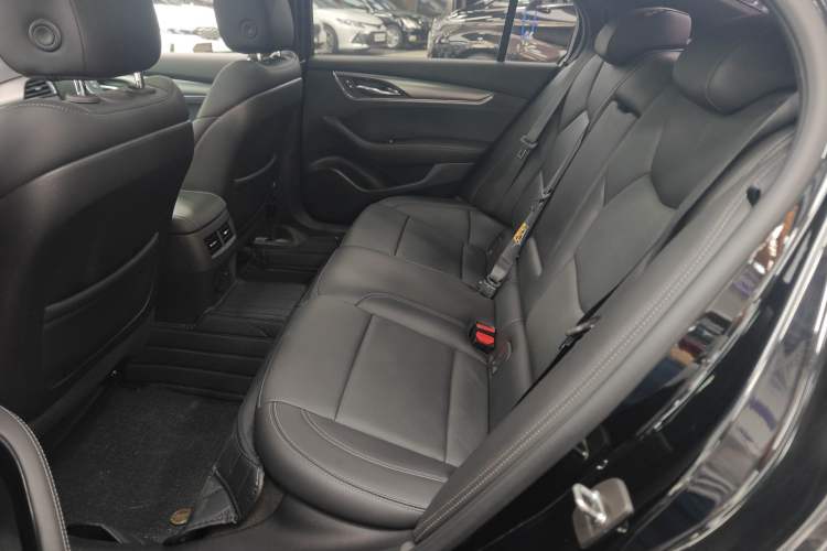 Used Cadillac CT5 2022 28T Luxury Version (Standard Edition) Left Rear Seat
