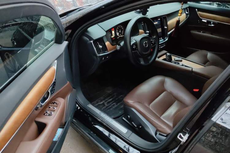 Used Volvo S90 2021 B5 Zhiyi Luxury Edition