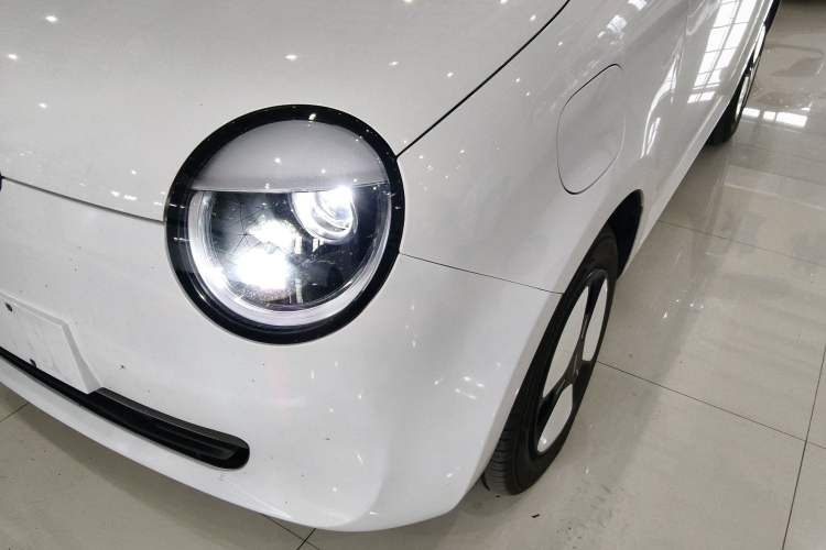 Used CHANGAN NEVO Lumin 2023 301km Honey Dew Edition