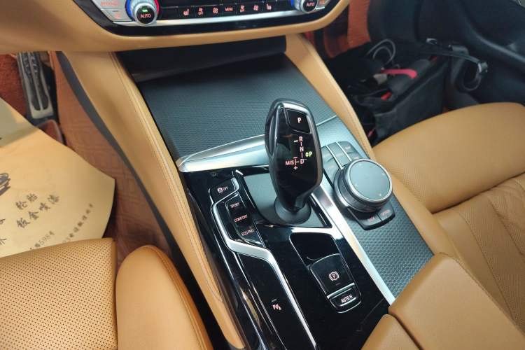 Used BMW 5 Series 2021 530i M Sport Package Gear Lever