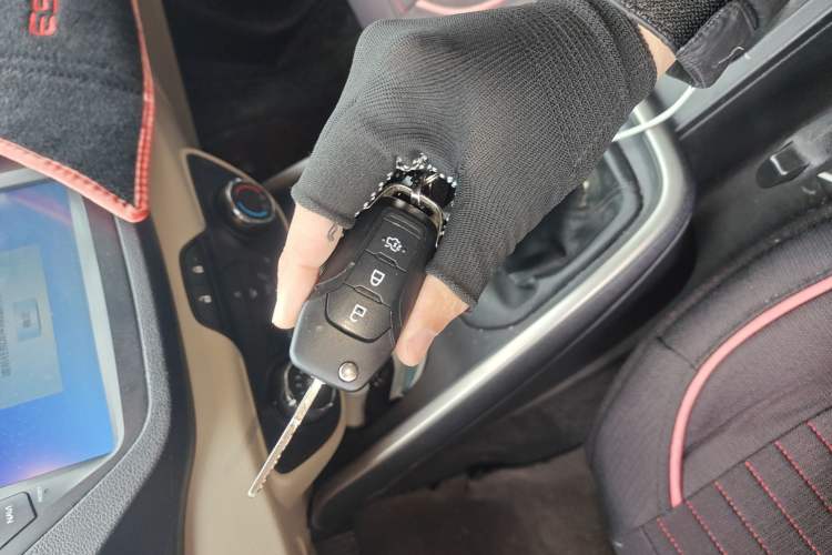 Used Ford Escort 2015 1.5L Manual Comfort Model
