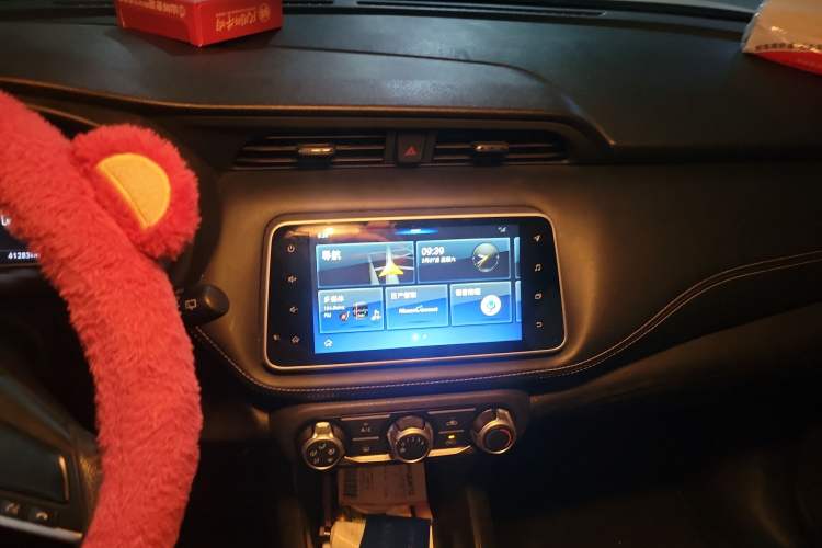 Used Nissan Kicks 2018 1.5L CVT Smart Connect Luxury Edition