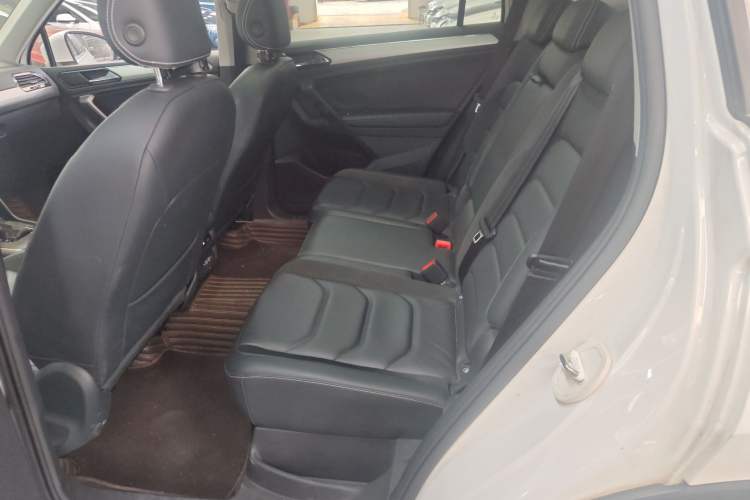 Used Volkswagen Tiguan L 2021 330TSI Automatic Two-Wheel Drive Smart Edition Left Rear Seat