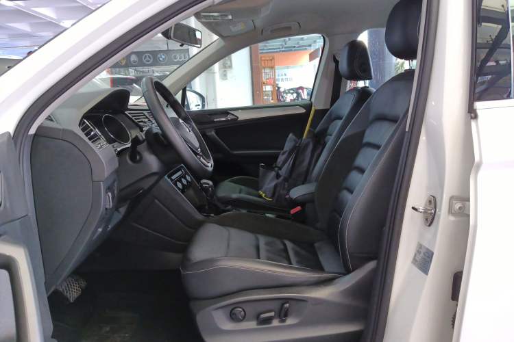 Used Volkswagen Tiguan L 2018 330TSI Automatic Two-Wheel Drive Comfort Edition