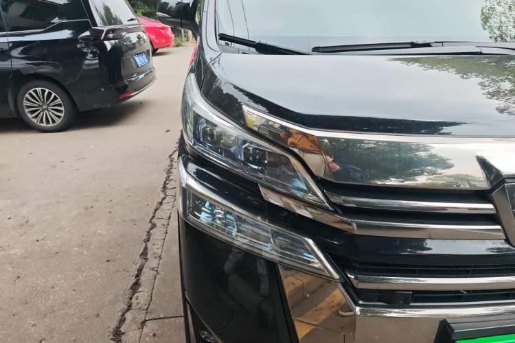 Used Toyota Vellfire 2020 Dual-Engine 2.5L HV Luxury Edition