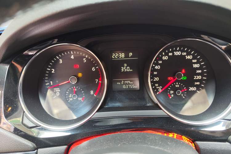 Used Volkswagen Sagitar 2015 230TSI Automatic Comfort Version