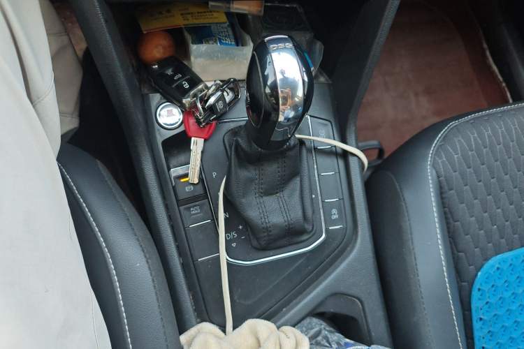 Used Volkswagen Tiguan L 2019 330TSI Automatic Two-Wheel Drive Luxury Edition China VI Standard