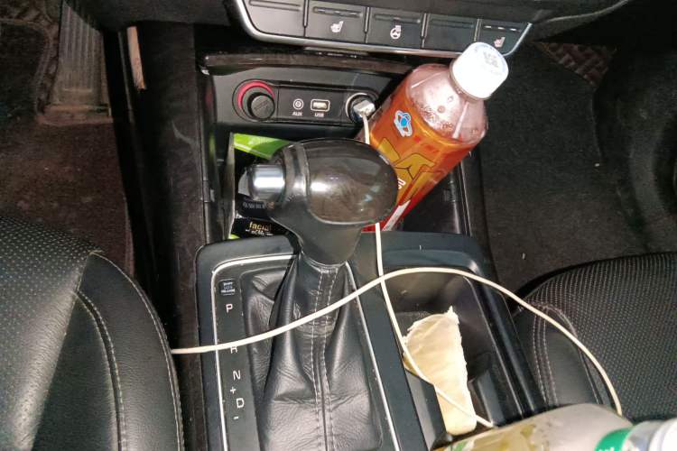 Used Kia Sorento 2015 Sorento L 2.2T Diesel 4WD Elite Edition 7 Seats China IV Standard