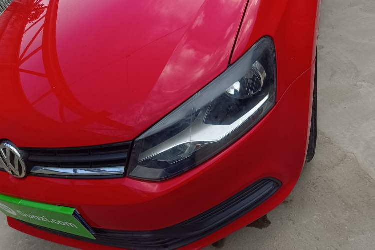 Used Volkswagen Polo 2016 1.4L Manual Fashion Model Left Front Headlight
