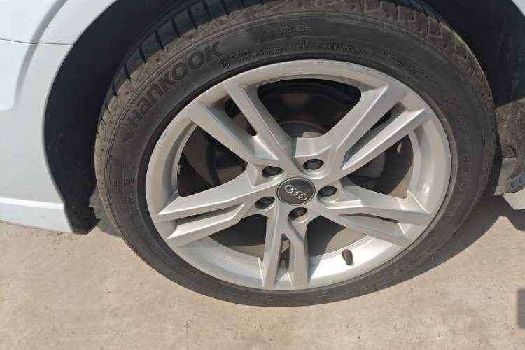 Used Audi A3 2020 Limousine 35 TFSI Fashion Edition China VI Emission Standard