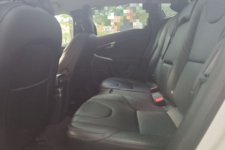 Used Volvo V40 2018 T3 Zhiya Edition
