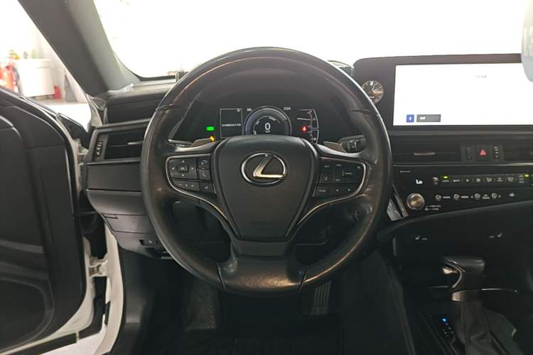 Used Lexus ES 2022 300h Excellence Edition