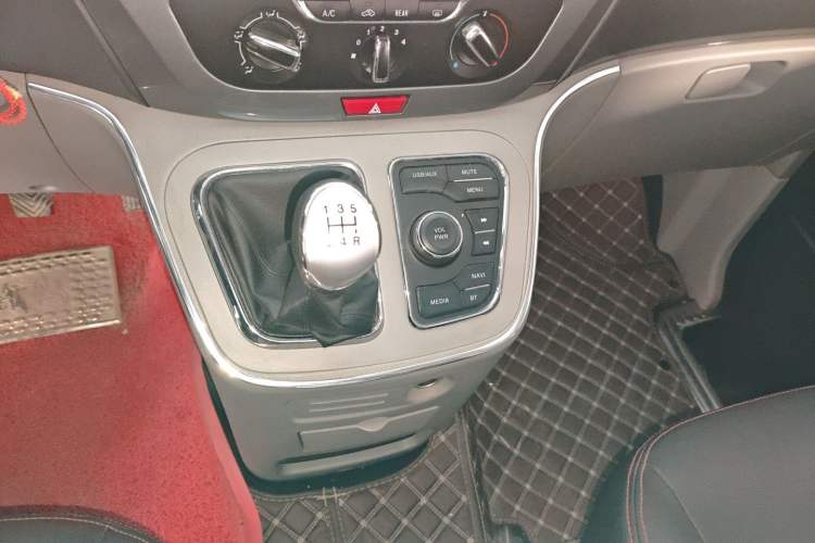 Used JAC Refine M3 2018 IKEA Edition 1.6L Luxury Smart Model