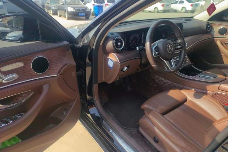 Used Mercedes-Benz E-Class 2020 E 260 L
