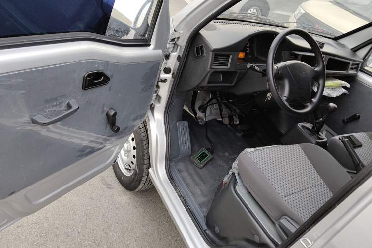 Used Wuling Zhiguang 2023 1.5L Practical Version 5/7 Seats
