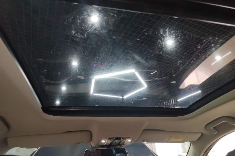 Used GAC Trumpchi GS8 2017 320T Two-Wheel Drive Luxury Smart Connectivity Version (7 Seats)