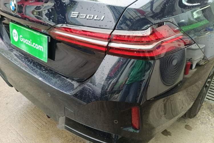 Used BMW 5 Series 2024 525Li M Sport Package Right Rear Taillight