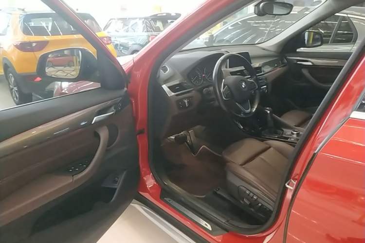 Used BMW X1 2018 xDrive20Li Luxury Edition
