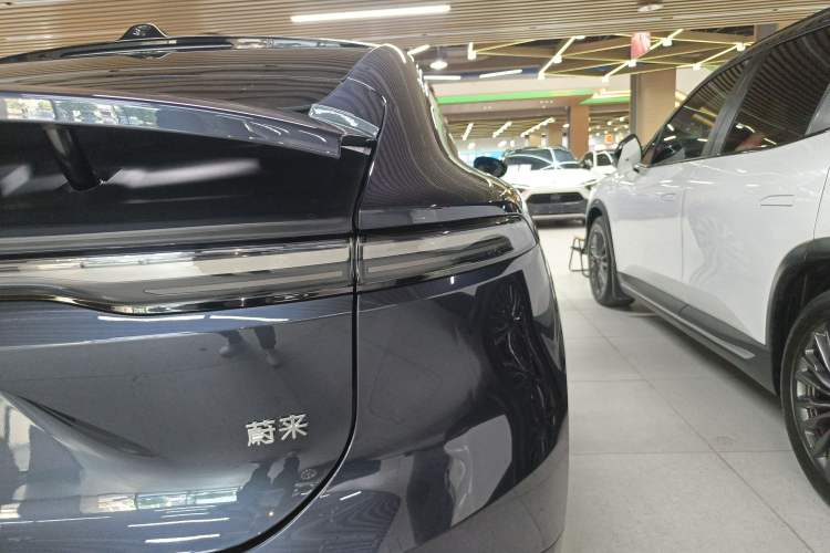 Used Nio ET9 2025 100kWh Signature Edition
