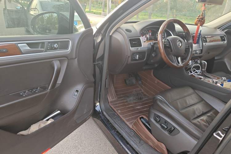 Used Volkswagen Touareg 2011 3.0 TSI Luxury Edition
