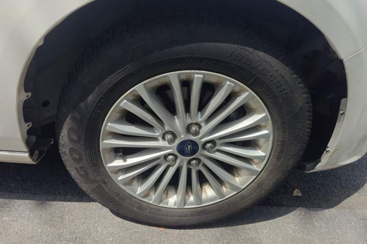 Used Ford Escort 2015 1.5L Automatic Comfort Edition