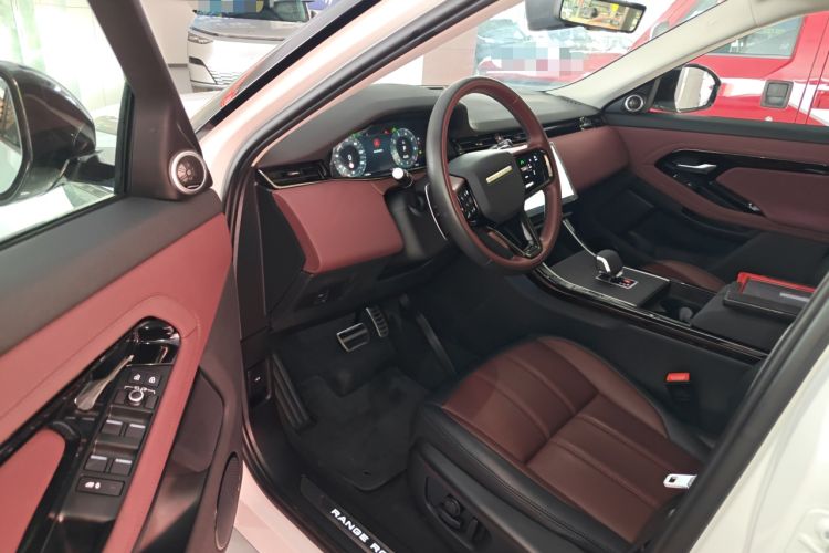 Used Land Rover Range Rover Evoque 2024 Aurora L 249 PS Prestige Light-Chasing Edition