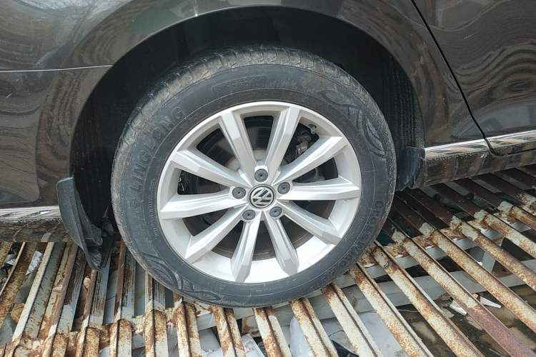 Used Volkswagen Magotan 2017 330TSI DSG Leading Model