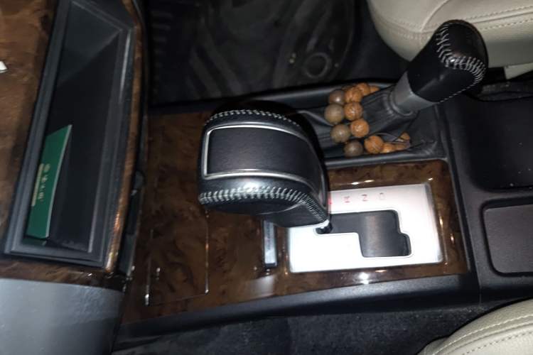 Used Mitsubishi Pajero Sport 2013 3.0L Automatic 4x4 Flagship Edition
