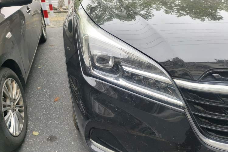 Used Buick Envision 2021 532T Two-Wheel-Drive Leading Version Right Front Headlight