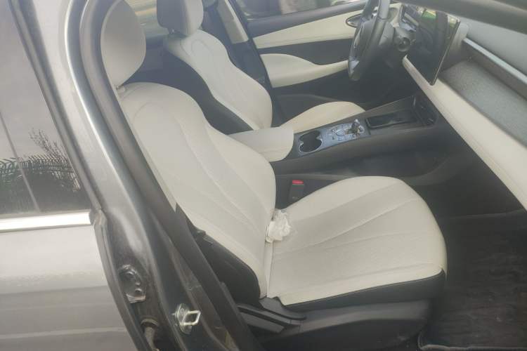 Used BYD Seal 05 DM-i 2025 DM-i Intelligent Drive 120KM Flagship Model Right Front Seat